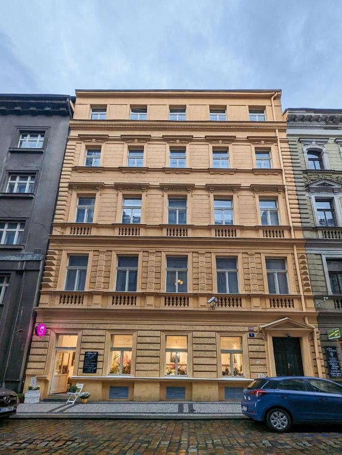 Stru House By Prague Days - Luxurious Apartments Next To National Theatre Eksteriør billede